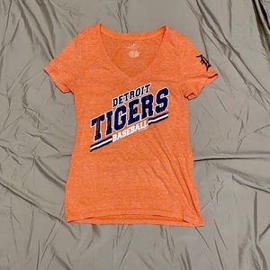 Detroit tigers t shirt